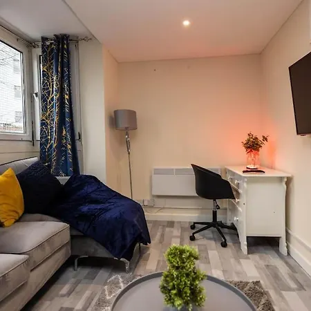 1 Bedroom-Sofabed-Worktable-4-Wifi-Parking London Exterior photo